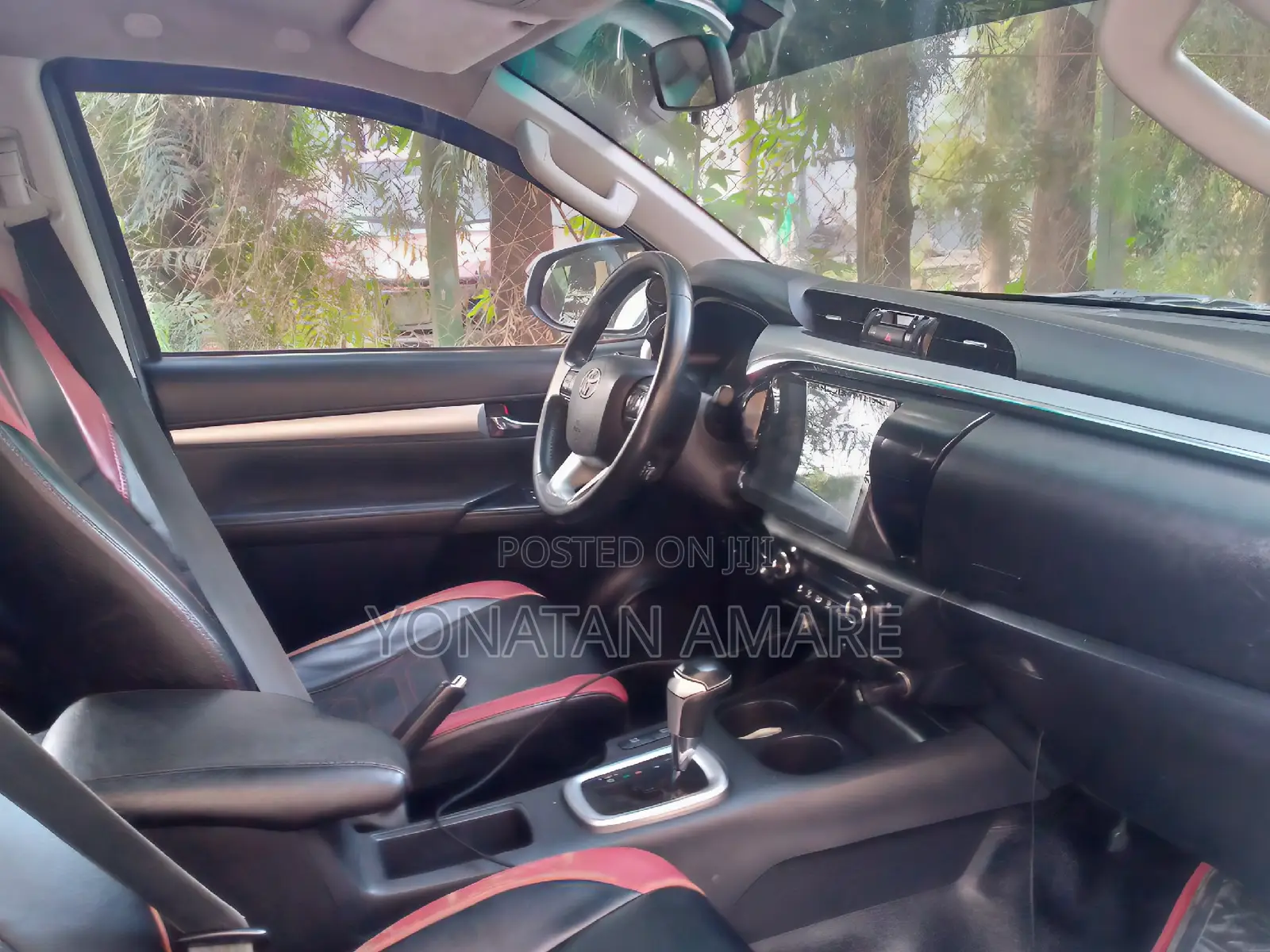 Toyota Hilux 2019 Gray