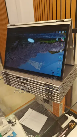 Photo - New Laptop Lenovo ThinkPad Yoga 16GB Intel Core I5 SSD 512GB