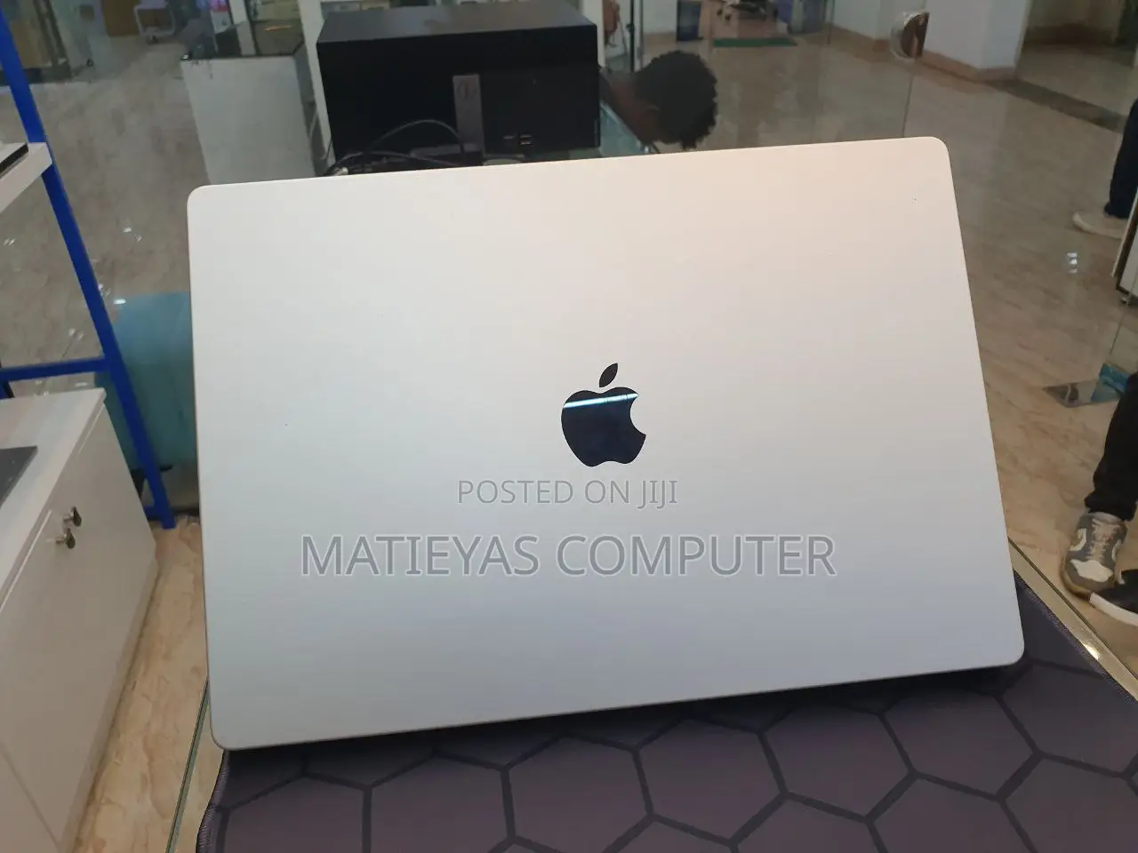 New Laptop Apple MacBook Pro 2021 M1 32GB Apple M1 SSD 512GB