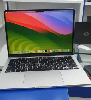 Photo - New Laptop Apple MacBook Air 2024 M3 13-Inch 16GB Apple M3 SSD 512GB