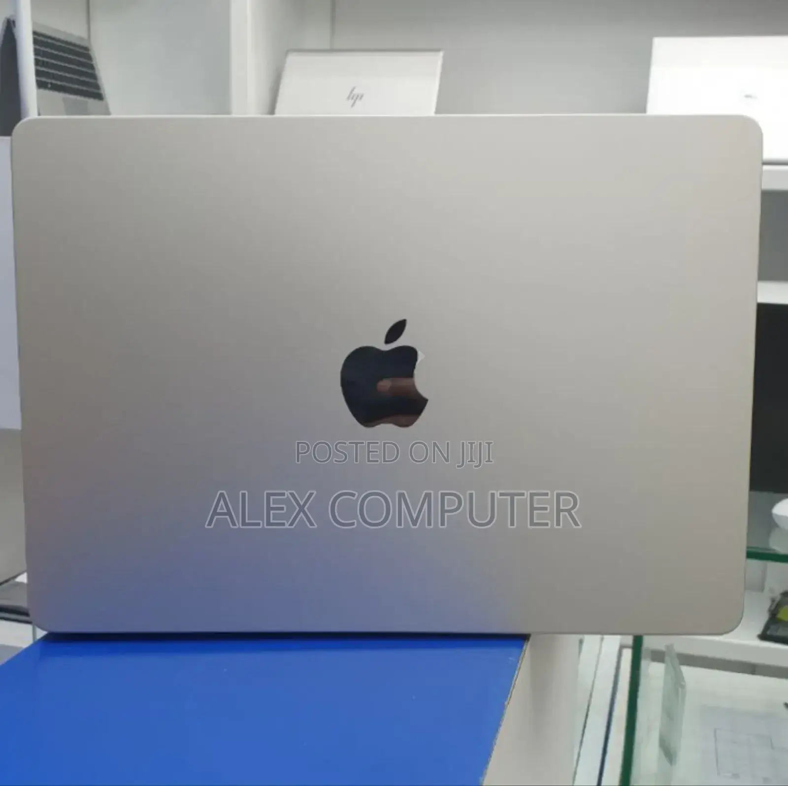 New Laptop Apple MacBook Air 2024 M3 13-Inch 16GB Apple M3 SSD 512GB