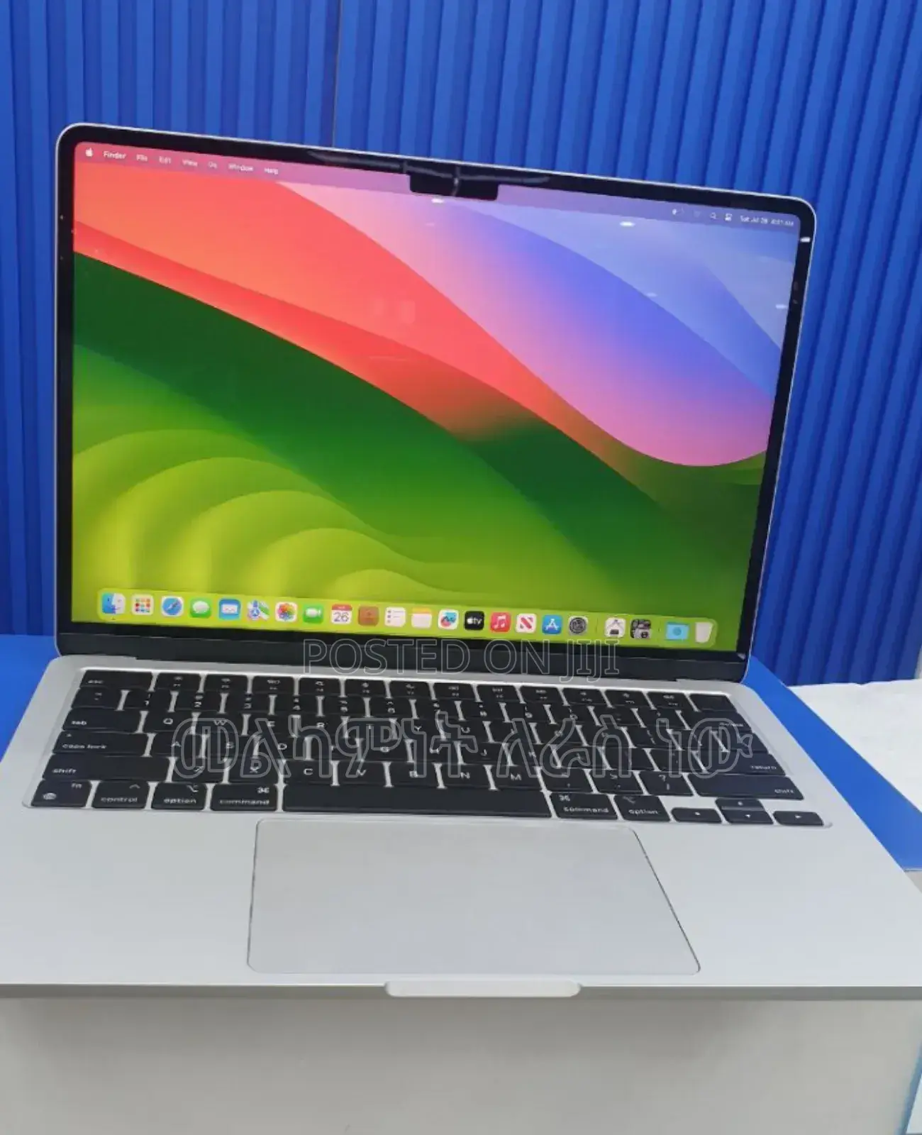 New Laptop Apple MacBook Air 2024 M3 13-Inch 16GB Apple M3 SSD 512GB