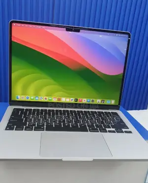 New Laptop Apple MacBook Air 2024 M3 13-Inch 16GB Apple M3 SSD 512GB