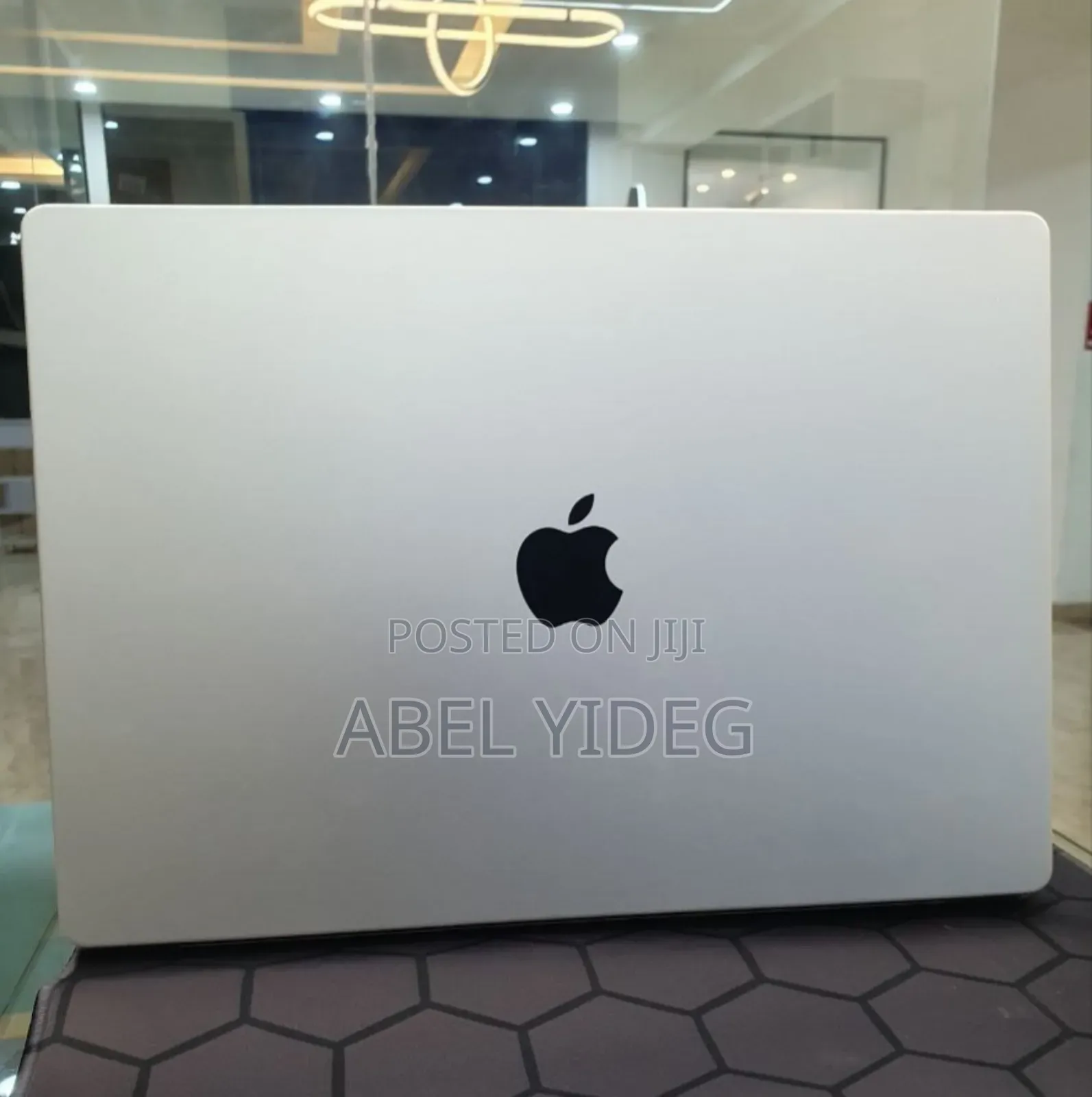 New Laptop Apple MacBook Pro 32GB Apple M1 Pro SSD 512GB