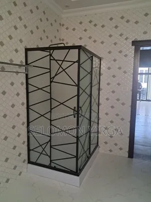 8bdrm Farm House in Adis Ababa, Bole for sale