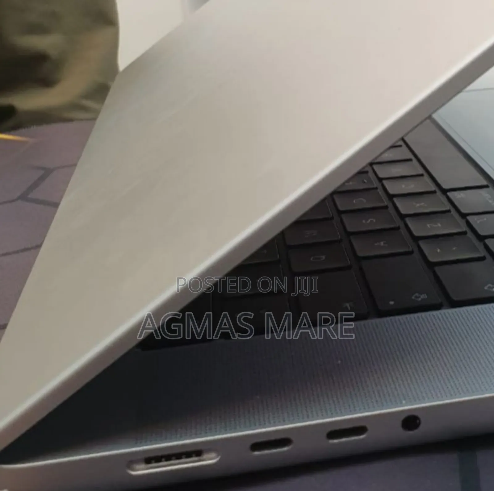 New Laptop Apple MacBook Pro M1 32GB Apple M1 Pro SSD 512GB
