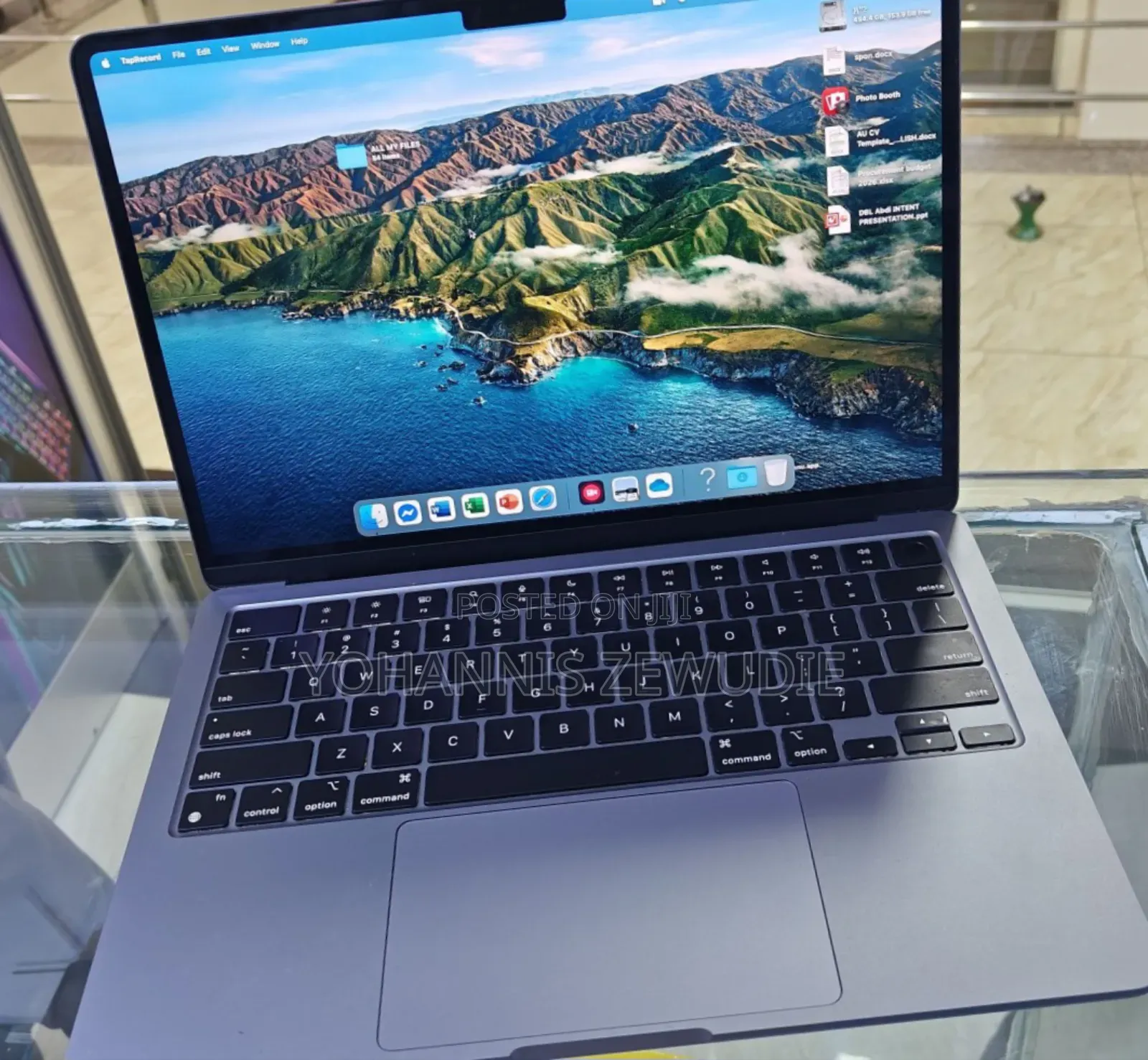 New Laptop Apple MacBook Air 2022 M2 8GB Apple M2 SSD 512GB