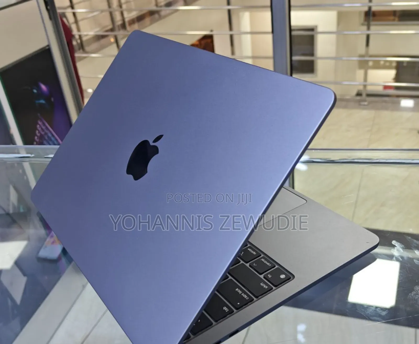 New Laptop Apple MacBook Air 2022 M2 8GB Apple M2 SSD 512GB