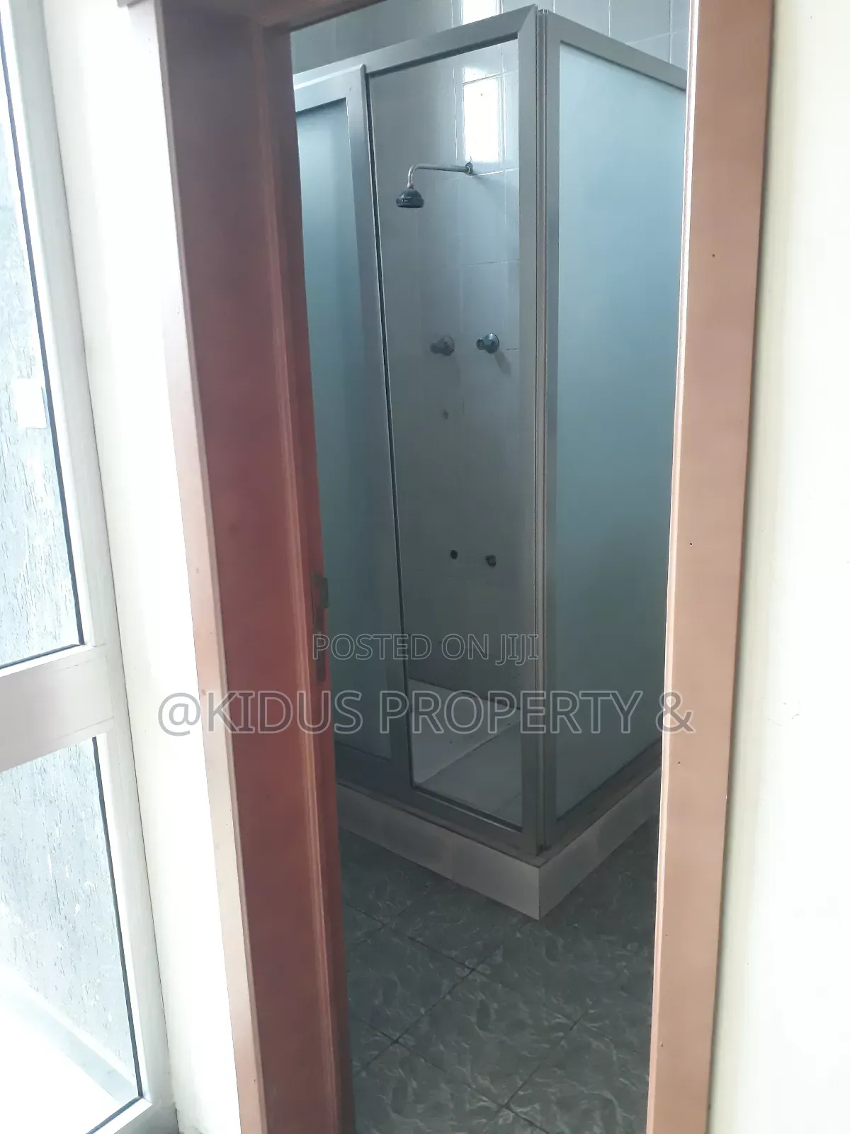 Furnished 2bdrm Apartment in Varenero, Nifas Silk-Lafto for rent