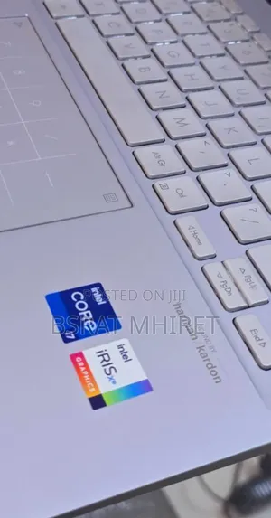 Photo - New Laptop Asus Vivobook 16 16GB Intel Core i7 SSD 512GB