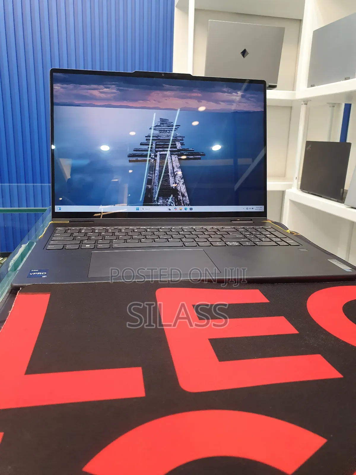 New Laptop Lenovo Yoga 7i 16GB Intel Core I7 SSD 1T