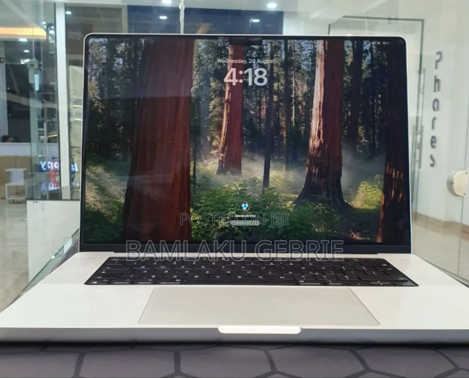 New Laptop Apple MacBook Pro M1 32GB Apple M1 Pro SSD 512GB