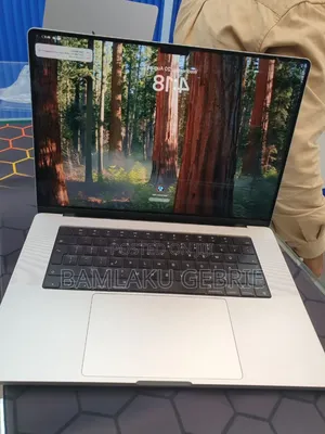 New Laptop Apple MacBook Pro M1 32GB Apple M1 Pro SSD 512GB