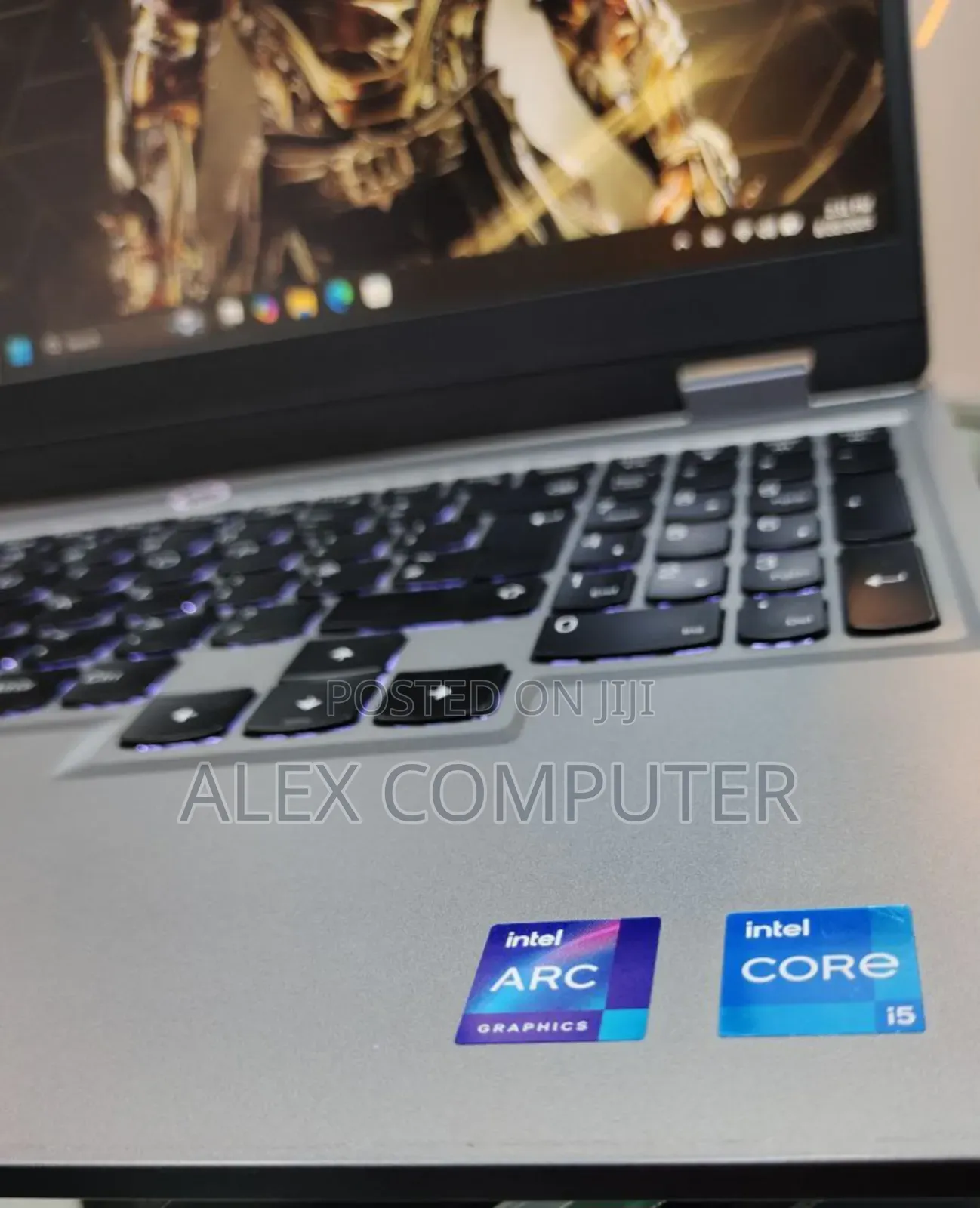 New Laptop Lenovo LOQ 15IRH8 16GB Intel Core i5 SSD 1T