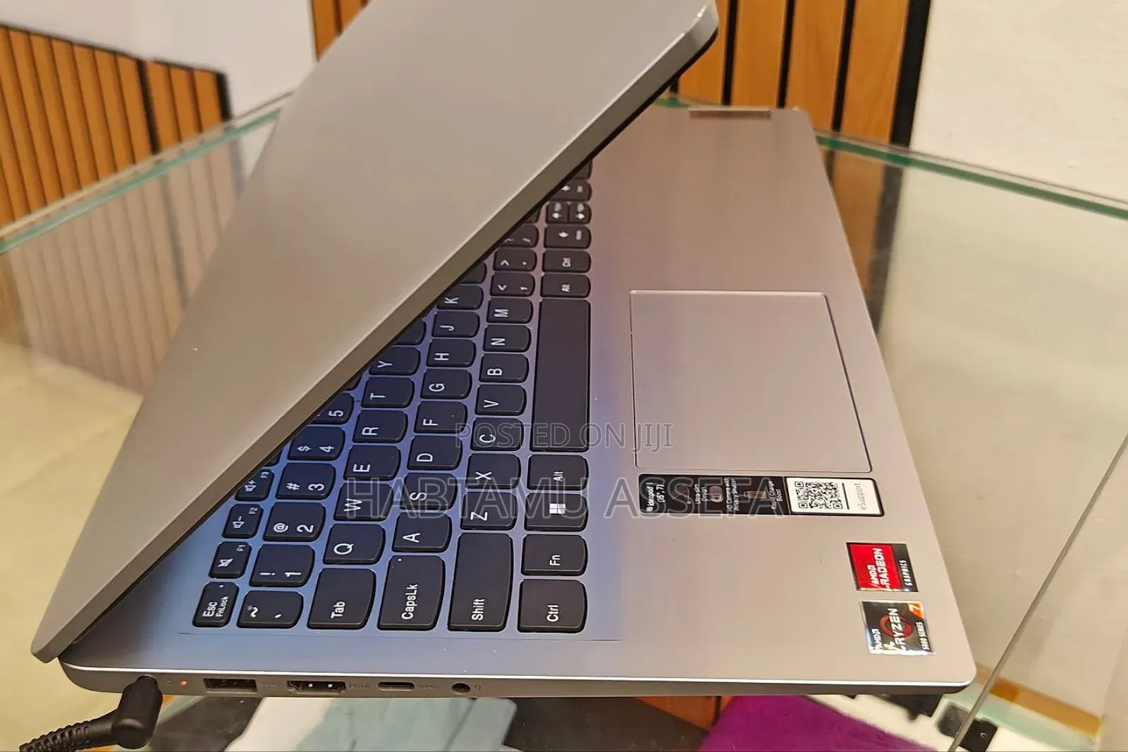 New Laptop Lenovo Legion 5 12GB AMD Ryzen 7 SSD 512GB