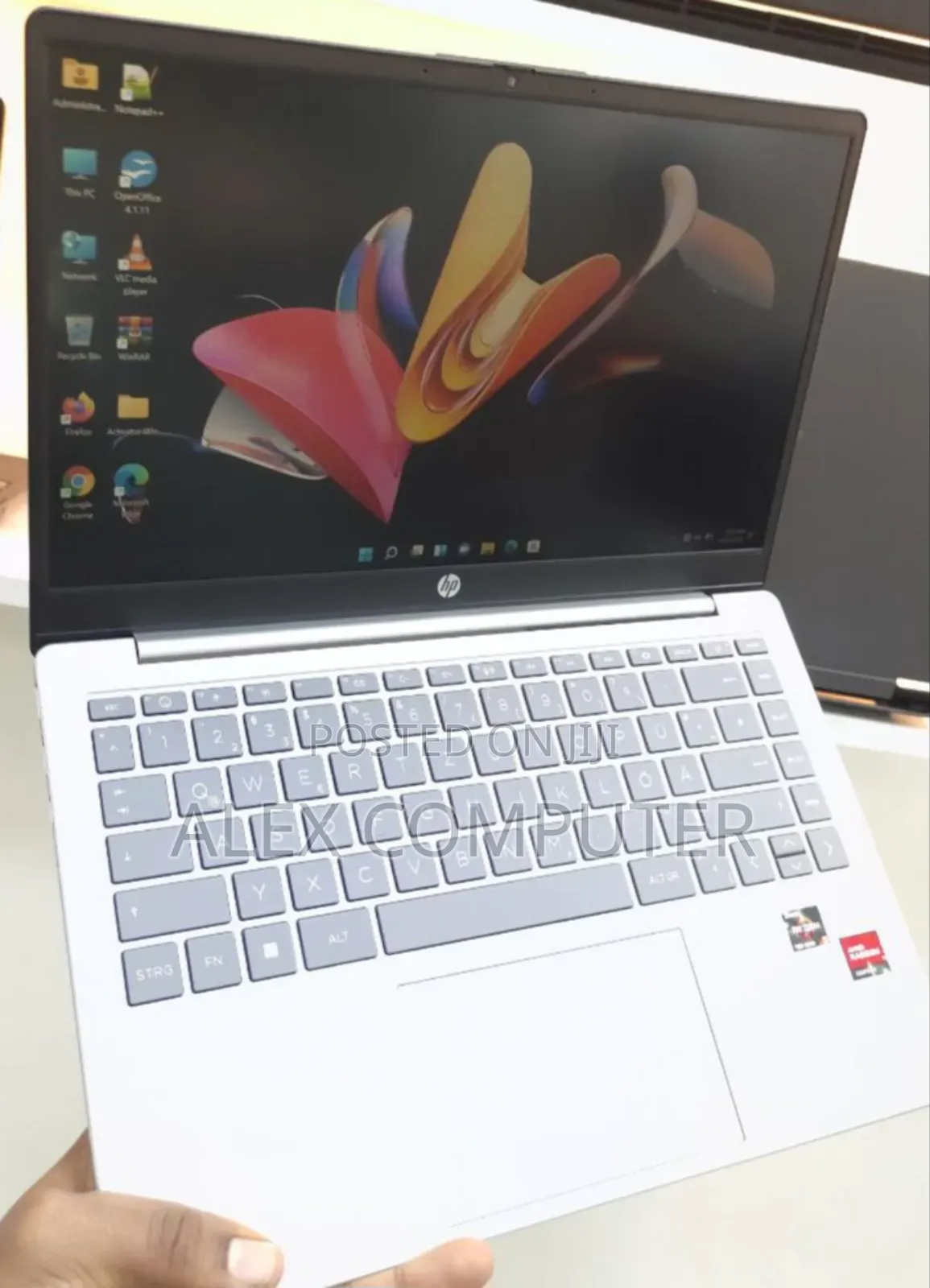 New Laptop HP Stream Notebook 8GB AMD Ryzen 5 SSD 512GB
