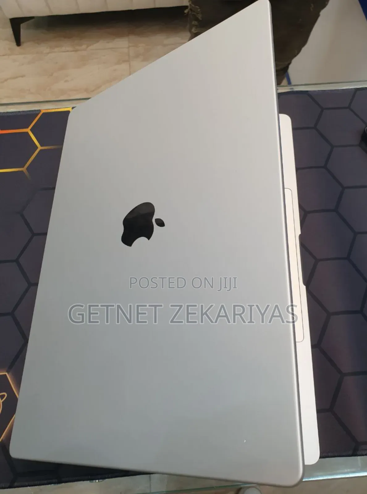 New Laptop Apple MacBook Pro M1 32GB Intel Core Ultra 9 SSD 512GB