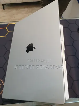 New Laptop Apple MacBook Pro M1 32GB Intel Core Ultra 9 SSD 512GB