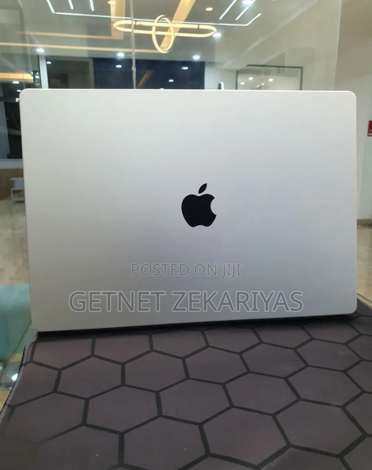 New Laptop Apple MacBook Pro M1 32GB Intel Core Ultra 9 SSD 512GB