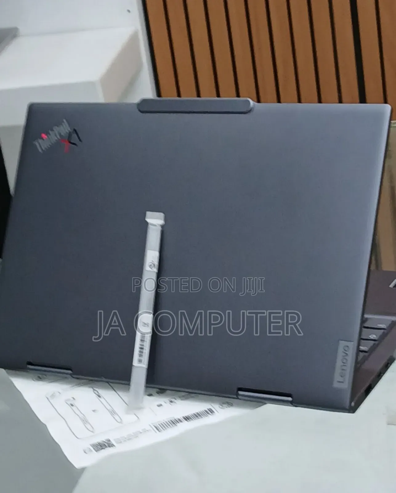 New Laptop Lenovo Yoga 7i 16GB Intel Core Ultra 7 SSD 512GB