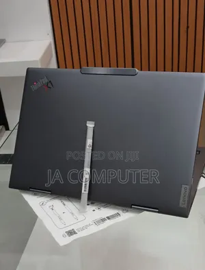 New Laptop Lenovo Yoga 7i 16GB Intel Core Ultra 7 SSD 512GB