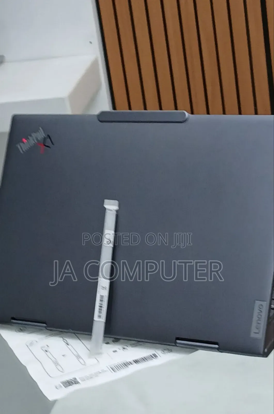 New Laptop Lenovo Yoga 7i 16GB Intel Core Ultra 7 SSD 512GB