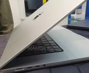 New Laptop Apple MacBook Pro M1 32GB Apple M1 Pro SSD 512GB