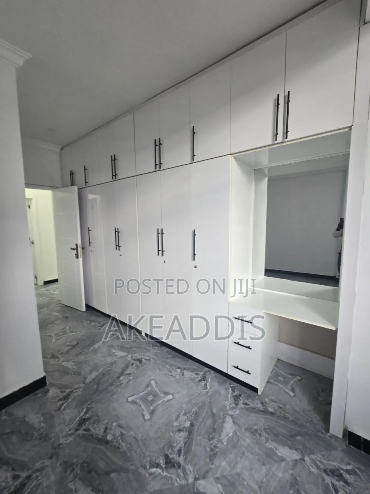 Furnished 3bdrm Apartment in ቦሌ አያት ሆሴ, Bole for sale