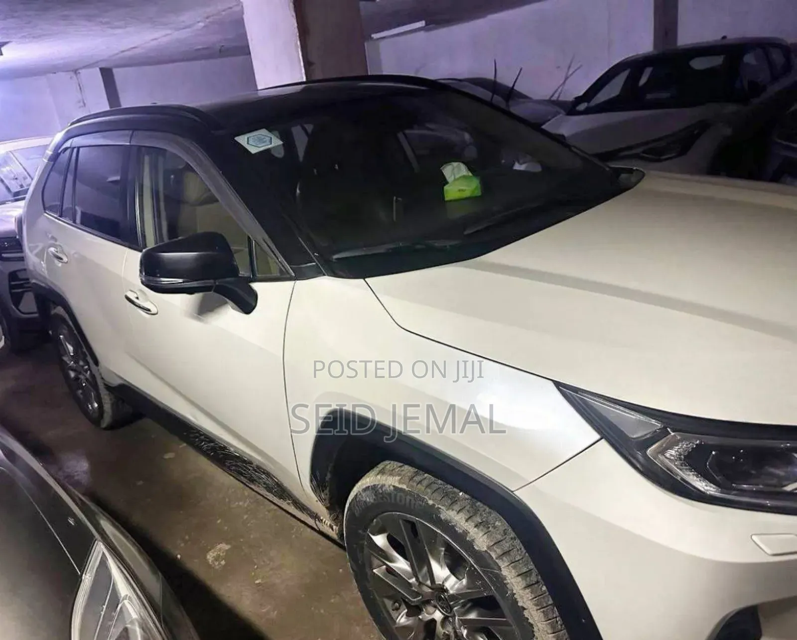 Toyota RAV4 2021 White