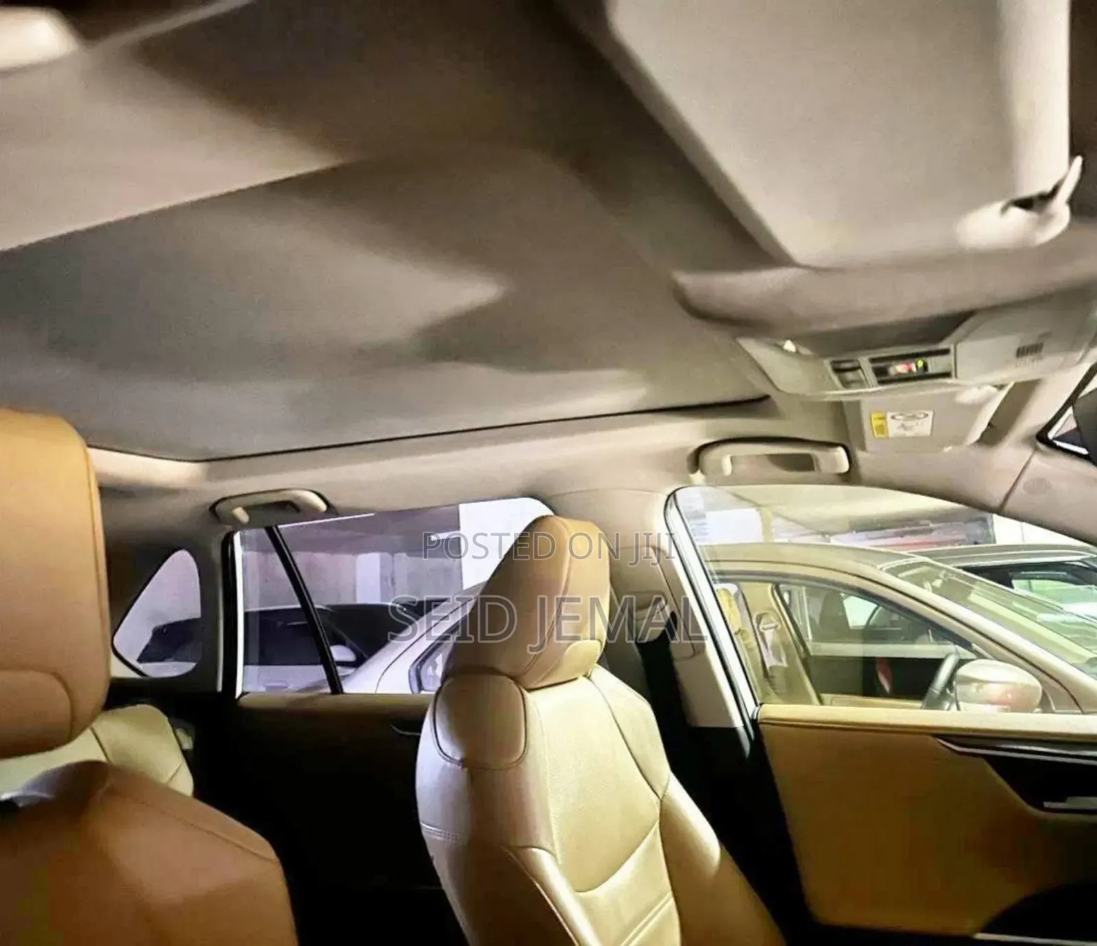 Toyota RAV4 2021 White