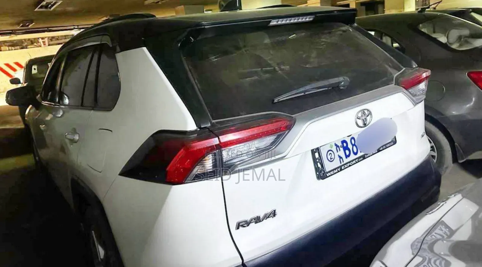 Toyota RAV4 2021 White