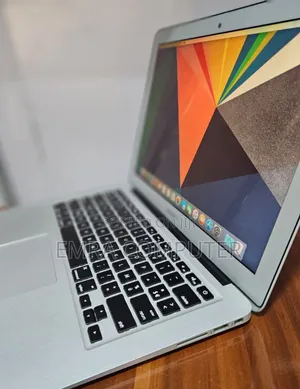 New Laptop Apple MacBook Air 2015 8GB Intel Core I5 SSD 256GB