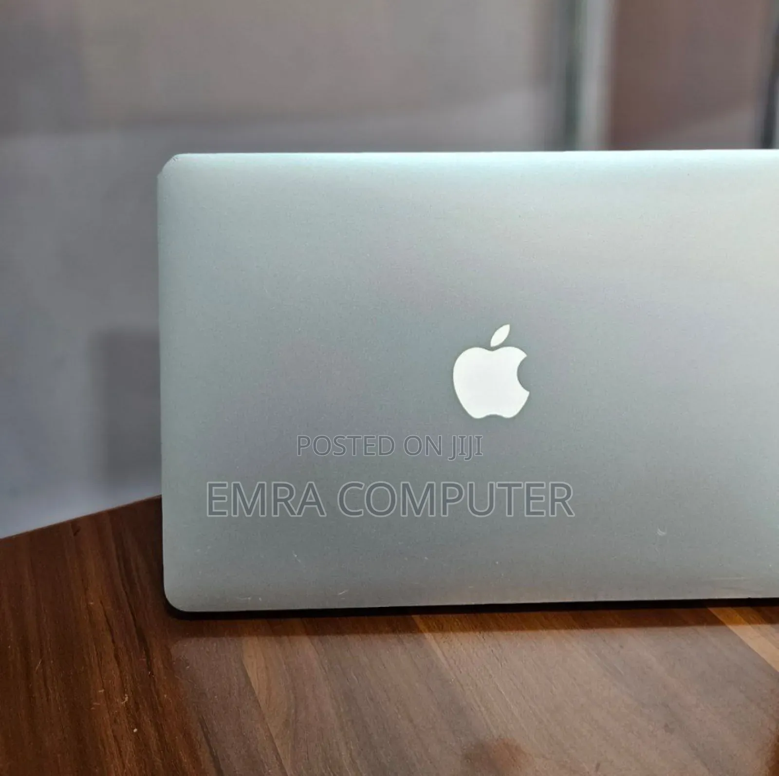 New Laptop Apple MacBook Air 2015 8GB Intel Core I5 SSD 256GB