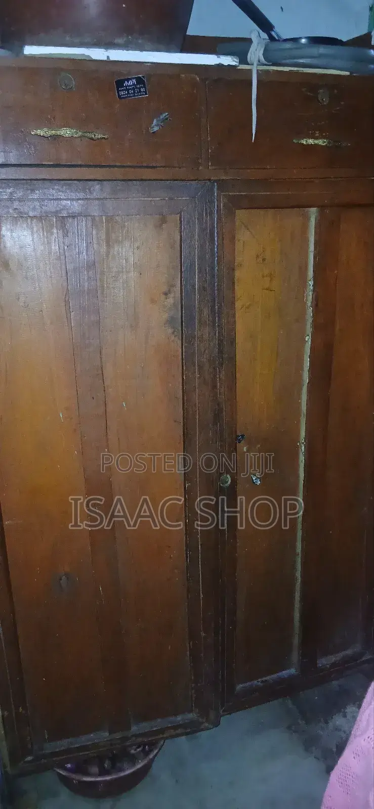 Used የ እቃ ብፌ