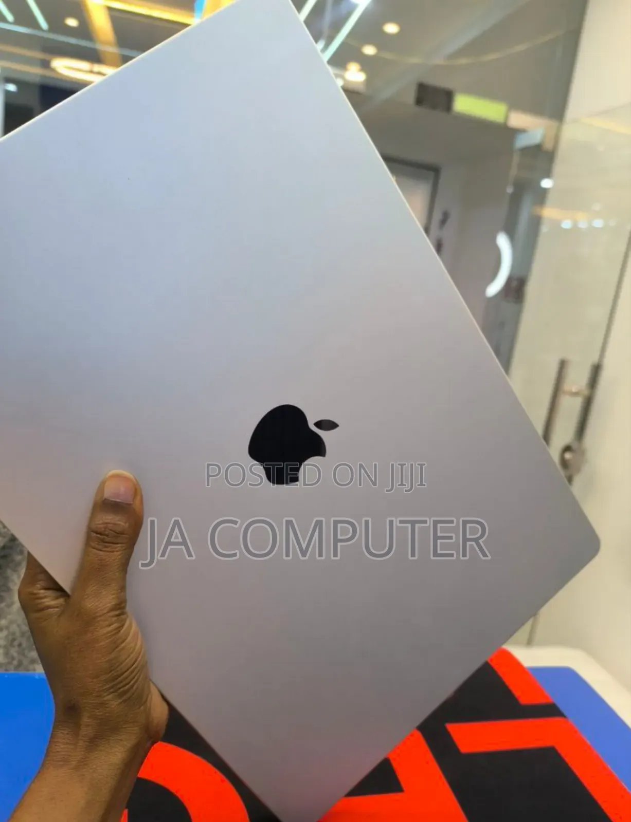 New Laptop Apple MacBook Air 2020 M1 32GB Apple M1 Pro SSD 512GB