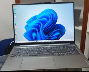 New Laptop Lenovo ThinkBook 15 32GB Intel Core i7 SSD 512GB