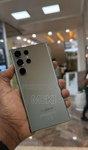 Photo - Samsung Galaxy S23 Ultra 256 GB Green