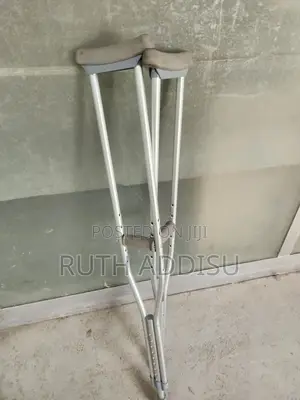 Axillary Bilateral Crutches庫存axillary Crutches延續crutches功效crutches