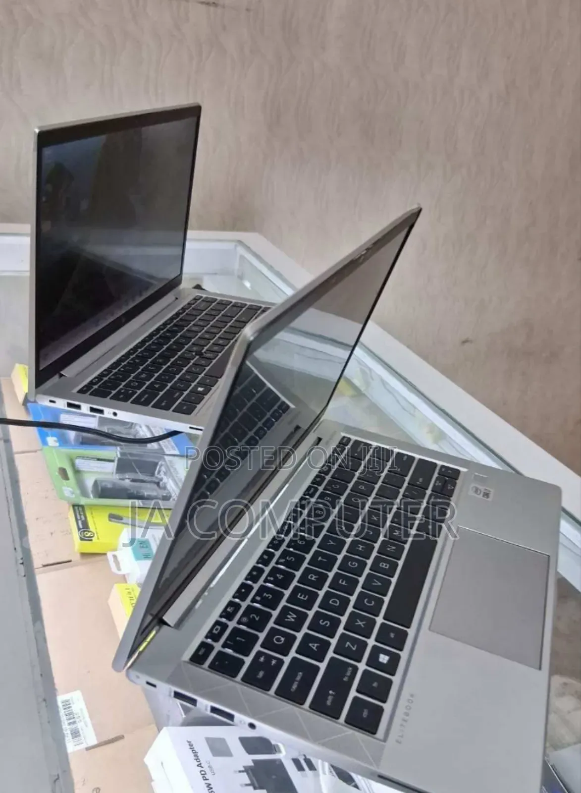 New Laptop HP EliteBook 845 G8 16GB AMD Ryzen 5 SSD 512GB