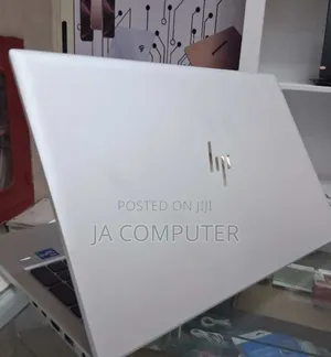 New Laptop HP EliteBook 845 G8 16GB AMD Ryzen 5 SSD 512GB