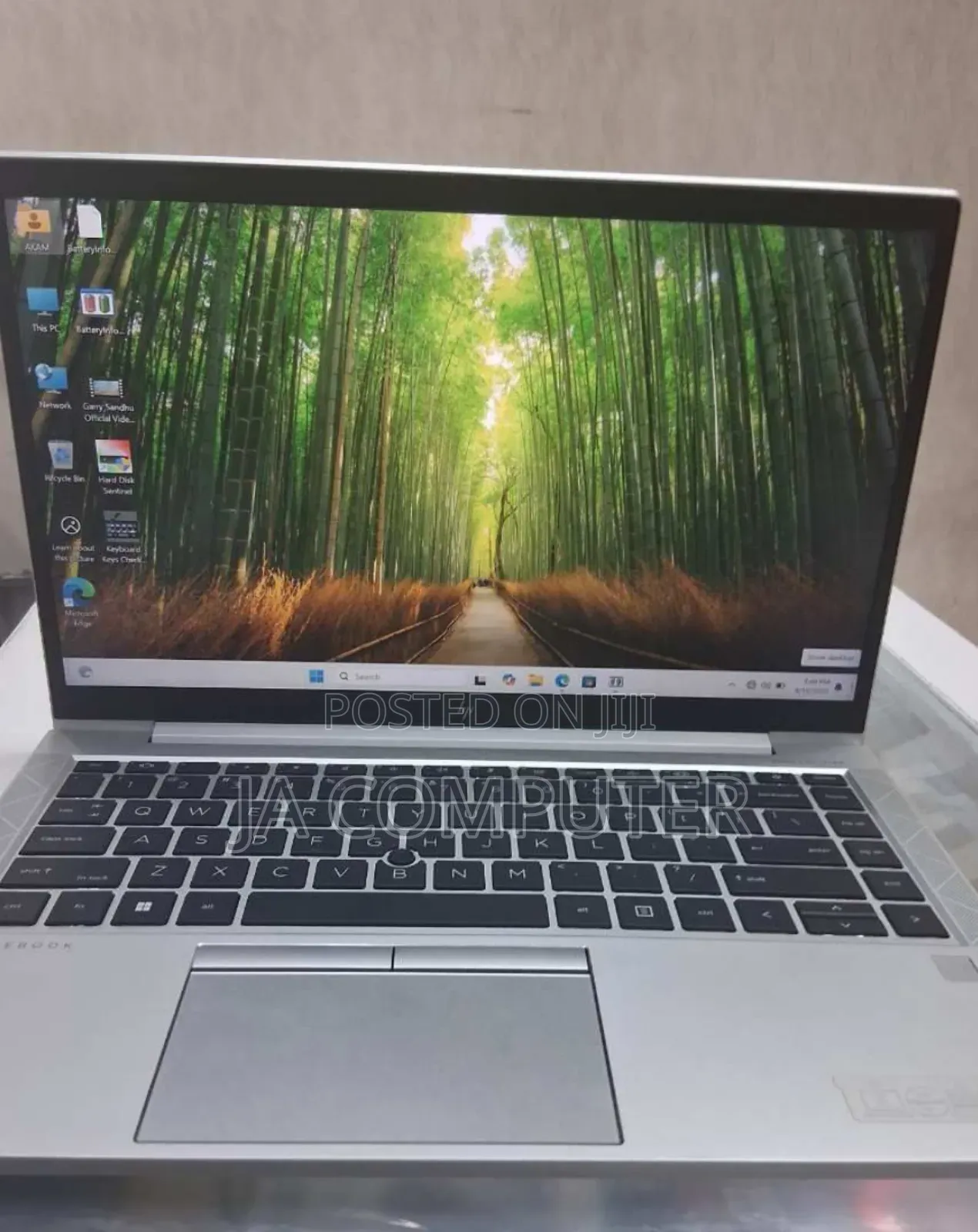 New Laptop HP EliteBook 845 G8 16GB AMD Ryzen 5 SSD 512GB
