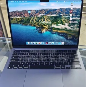 New Laptop Apple MacBook Air 2022 M2 8GB Apple M2 SSD 512GB
