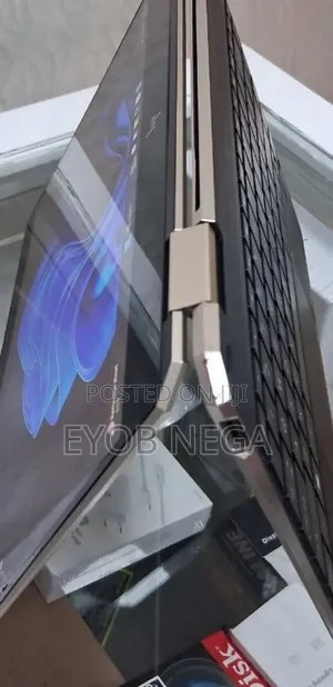 Photo - New Laptop HP Spectre X360 16GB Intel Core I7 SSD 512GB