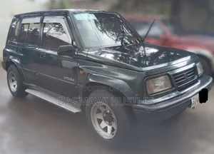 Photo - Suzuki Vitara 1993 Green