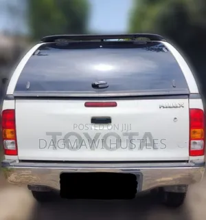 Toyota Hilux 2011 White