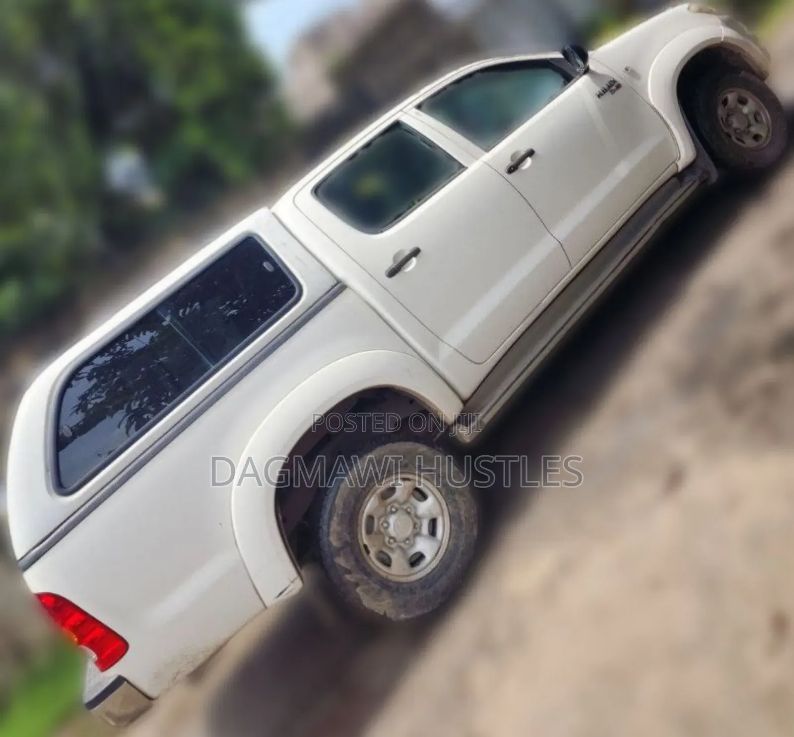 Toyota Hilux 2011 White
