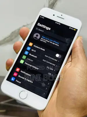 New Apple iPhone 8 64 GB White