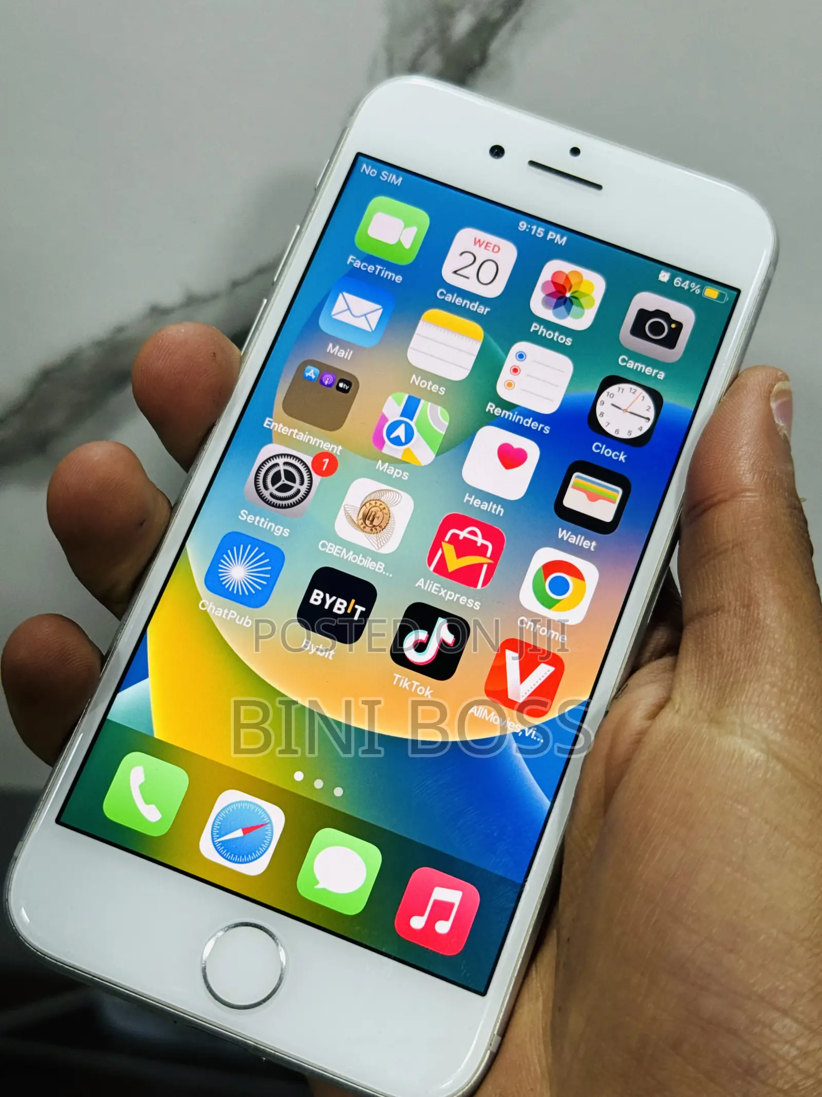 New Apple iPhone 8 64 GB White