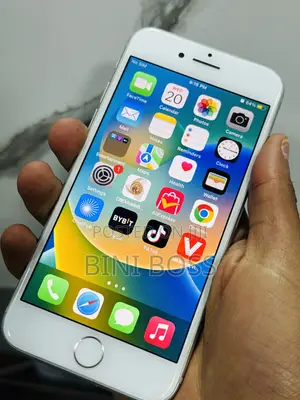 New Apple iPhone 8 64 GB White