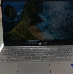 Photo - New Laptop HP Pavilion 11 16GB Intel Core I7 SSD 512GB